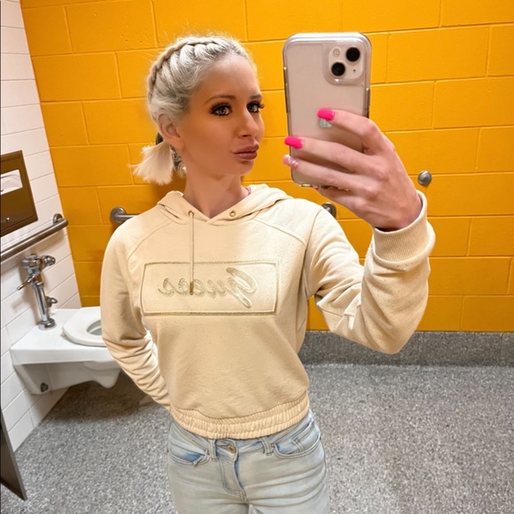 Meet your Posher, Brooke - Picture 11 of 12